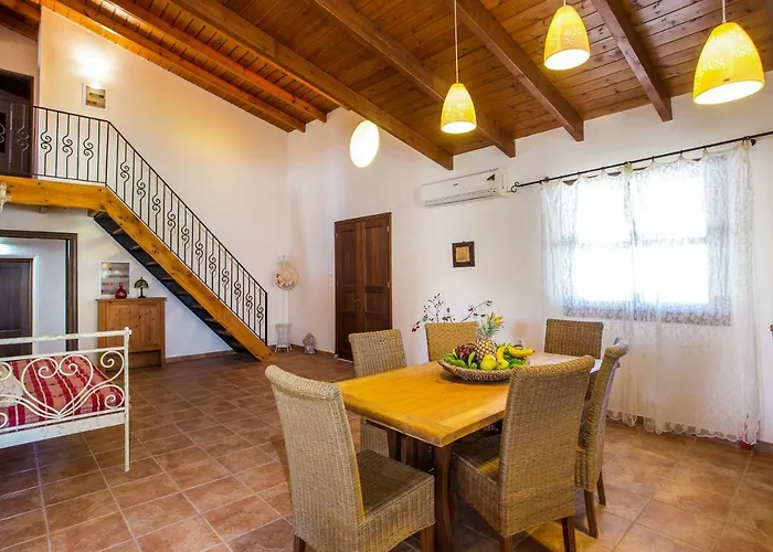 Sunny Countryside - With Private Pool * Фалираки
