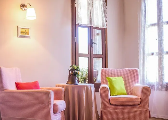 Sunny Countryside - With Private Pool Вилла *