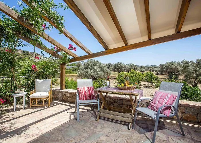 Sunny Countryside - With Private Pool Вилла *