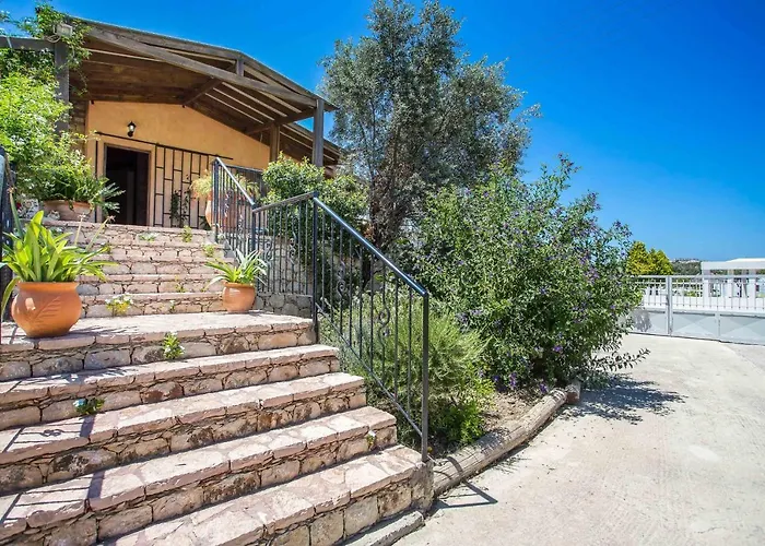 Sunny Countryside - With Private Pool וילה *