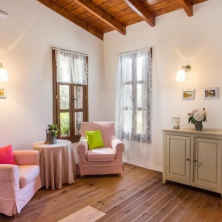 Villa Sunny Countryside - With Private Pool